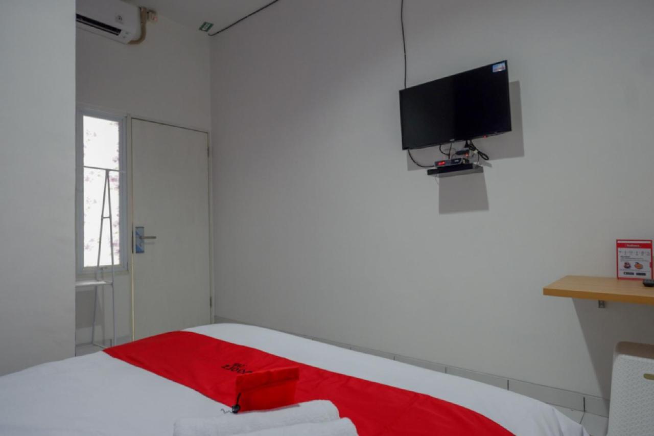 Reddoorz Near Alun Alun Kaliwungu Kendal Hotell Brangsong Exteriör bild